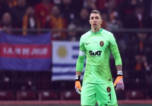 Galatasaray dan Muslera s�z ba�lang�� 