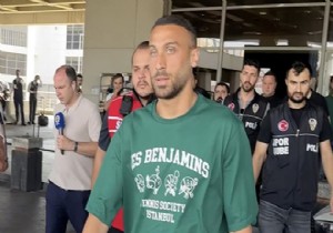 Cenk Tosun imza iin stanbul a geldi 