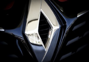 Fransz devi Nissan daki hissesini drmeyi planlyor! 